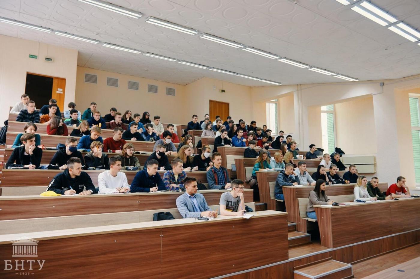 Университет не школа. Что необходимо знать первокурснику?